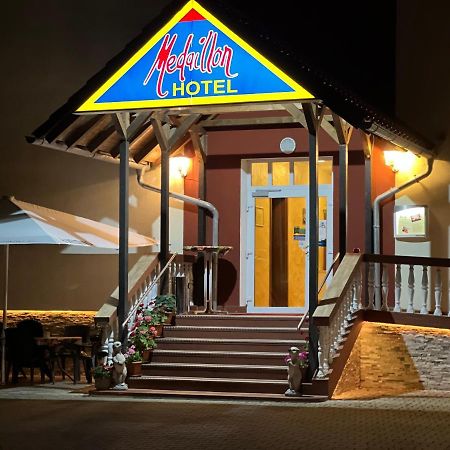 Hotel Medaillon Magdeburg Luaran gambar