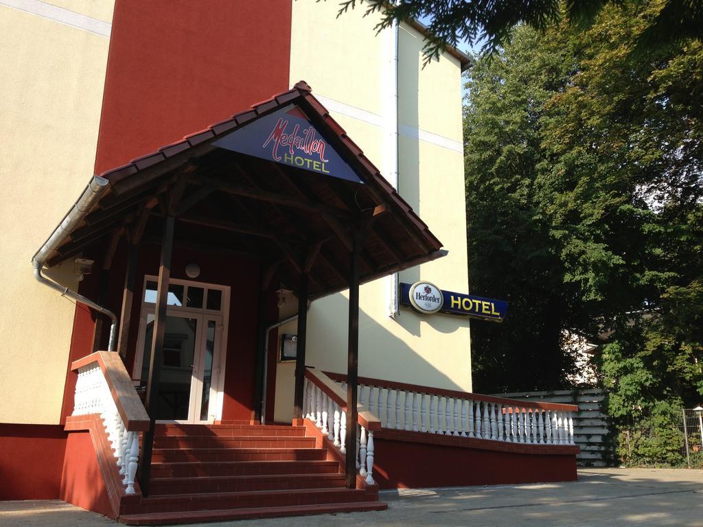 Hotel Medaillon Magdeburg Luaran gambar