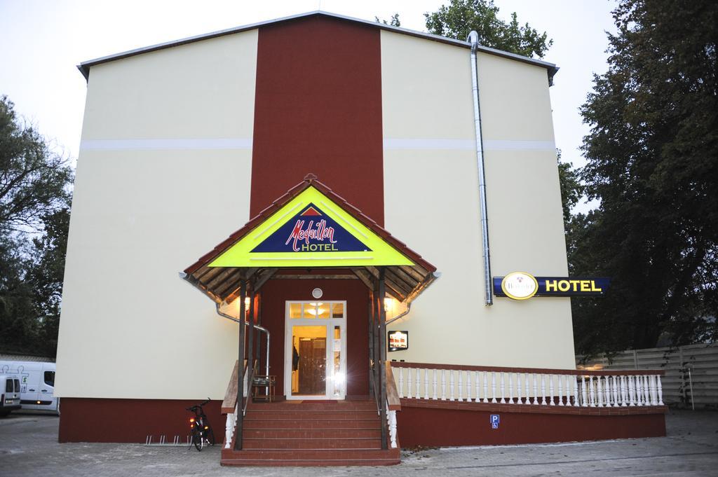 Hotel Medaillon Magdeburg Luaran gambar